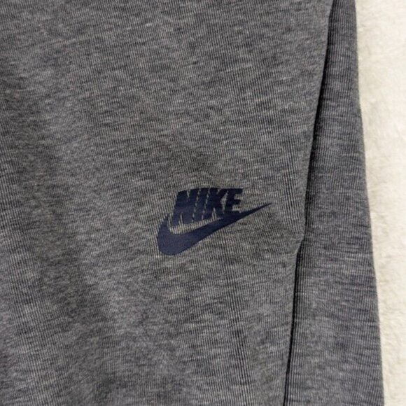 Nike Tech Fleece Jogger Gray Tapered Cropped Sweatpants 727355-091 Mens Size M - Picture 7 of 12